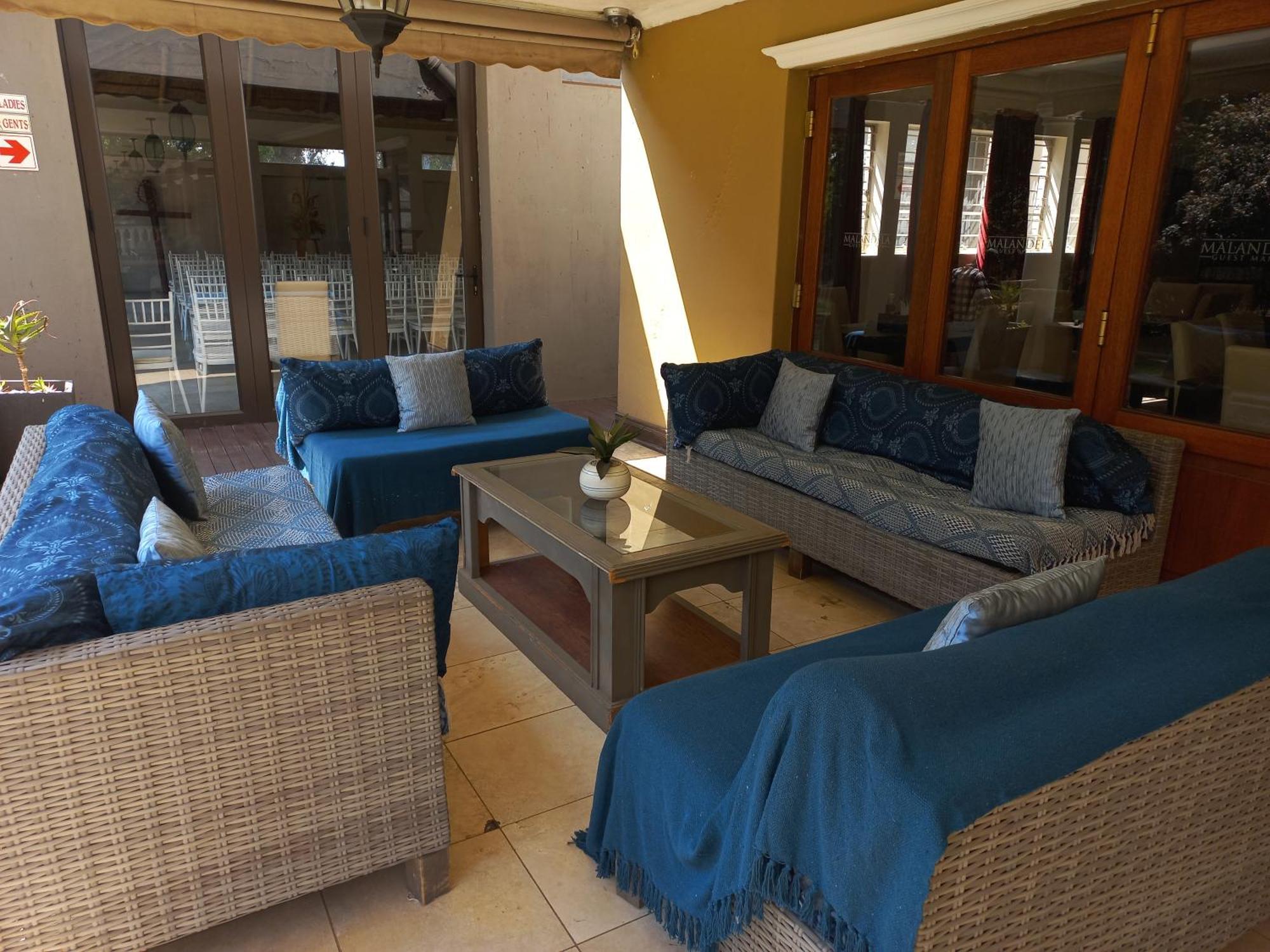 Or Tambo Guest House Kempton Park Exterior foto