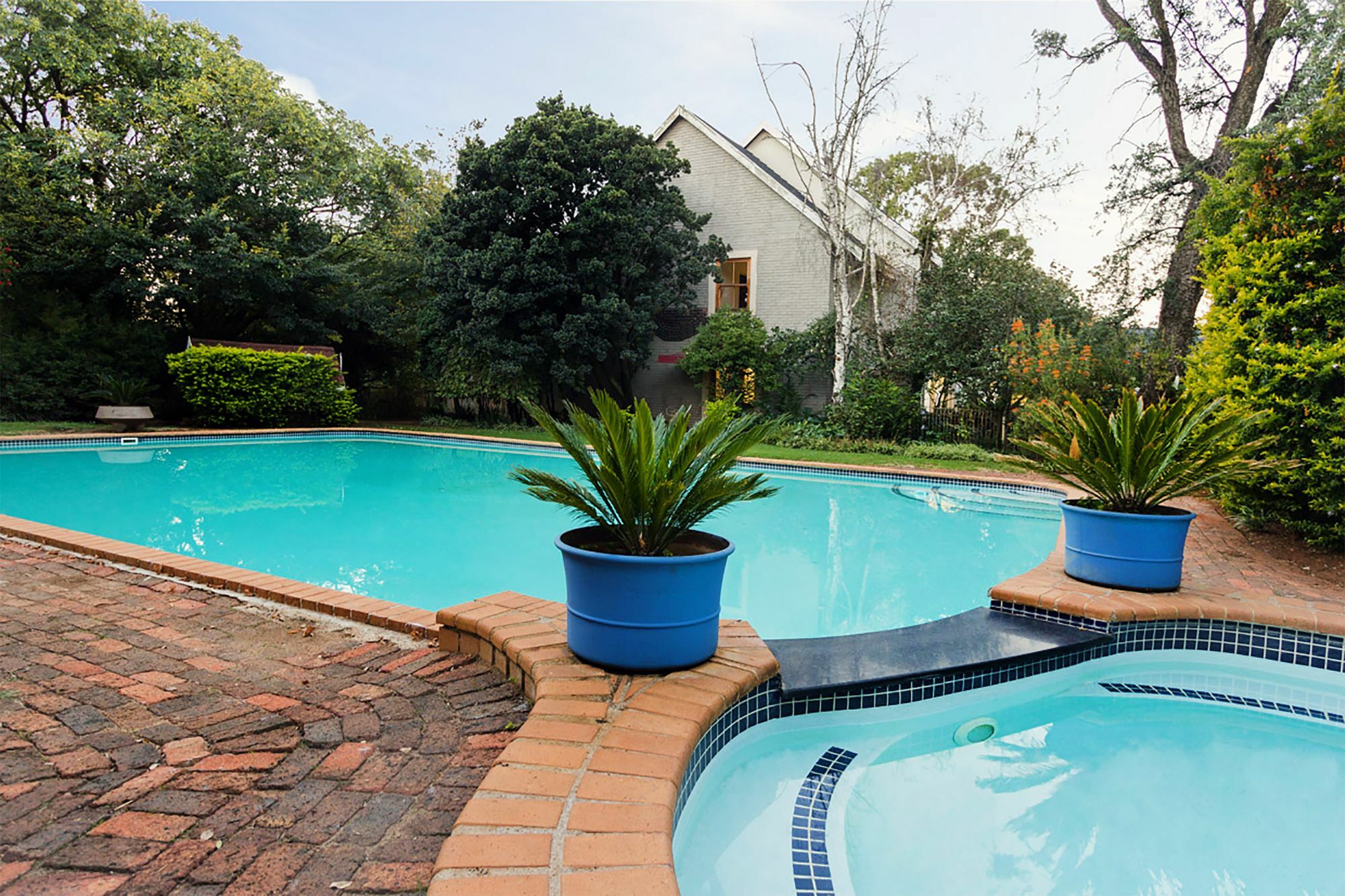 Or Tambo Guest House Kempton Park Exterior foto